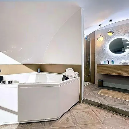 Orchidea Celeste Bed & Breakfast 4*
