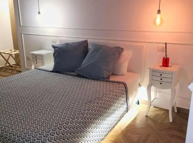 Orchidea Celeste Couette-café 4*